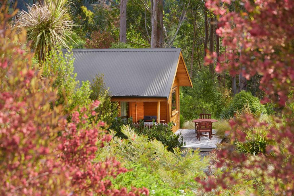 The Resurgence luxury eco lodge Motueka Habitación foto