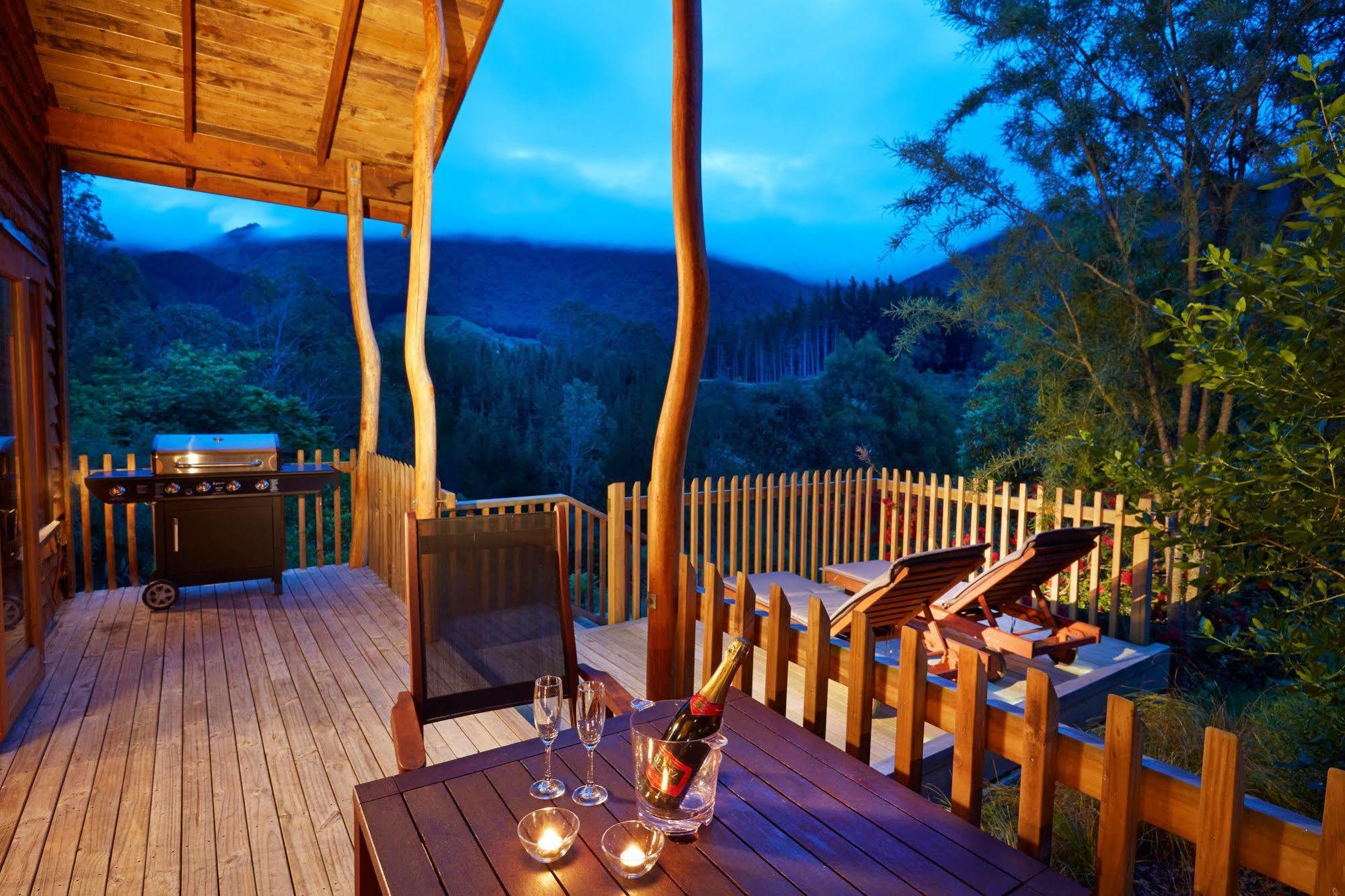 The Resurgence luxury eco lodge Motueka Exterior foto